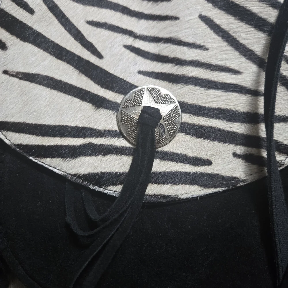 Fringed Zebra Print Black Bag - Picture 2 of 4